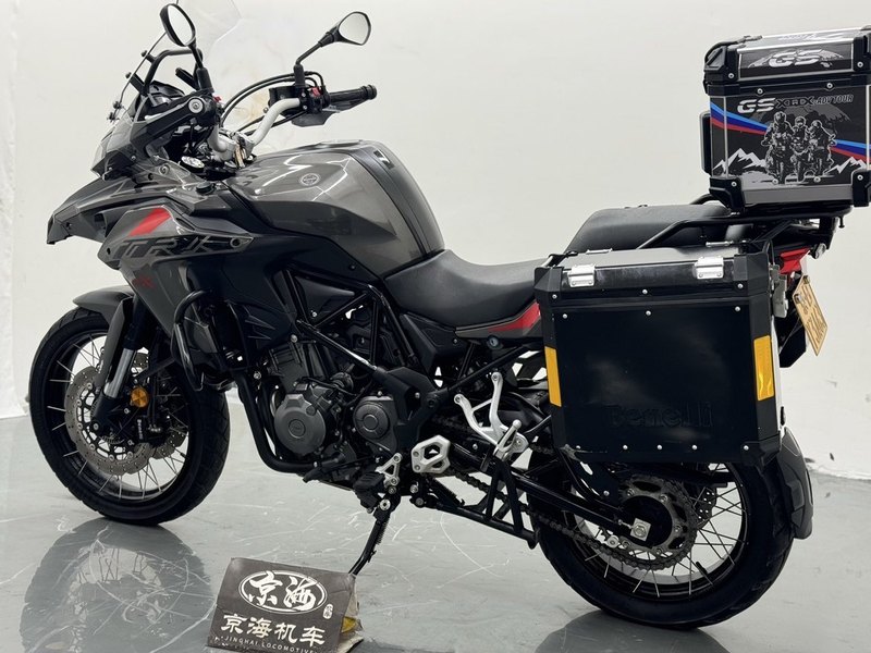 二手贝纳利金鹏 TRK502