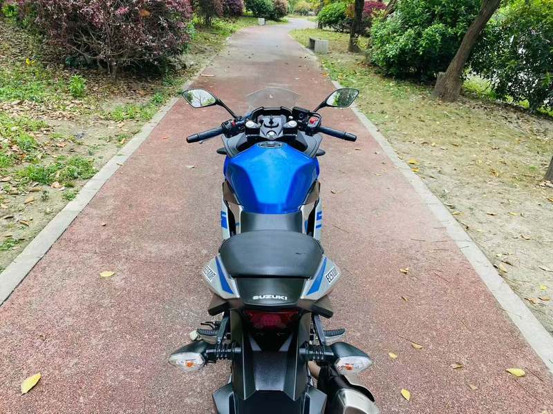 二手豪爵铃木GSX250R