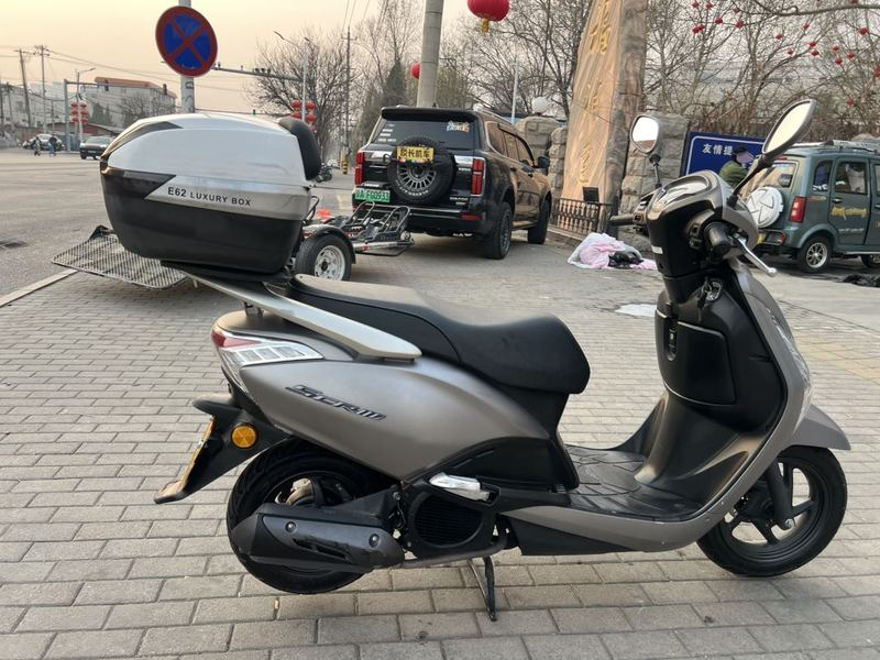 二手五羊本田SCR110 佳御