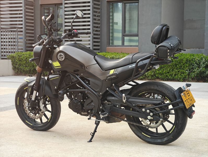 二手贝纳利幼狮 Leoncino 250