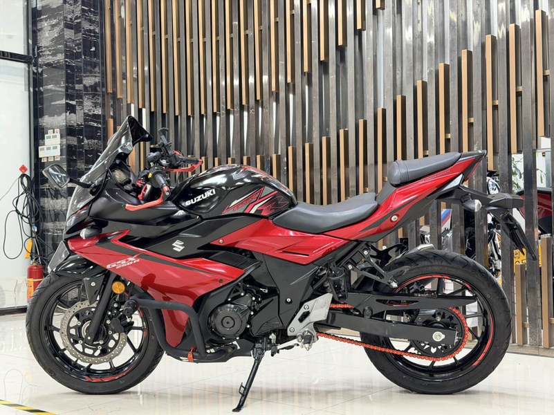 二手豪爵铃木GSX250R