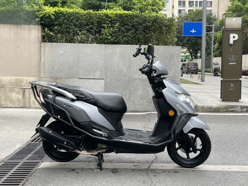 二手豪爵虎鲨VX125