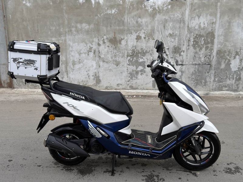 二手五羊本田NX125