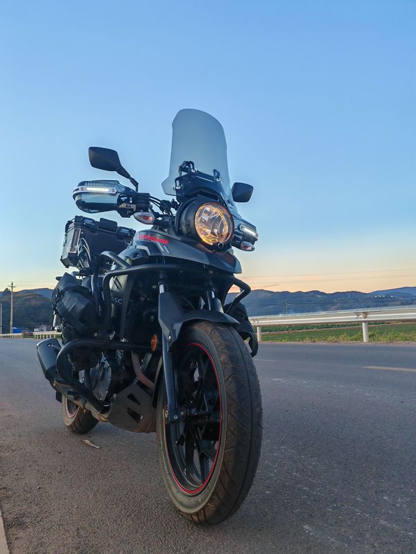 二手豪爵铃木DL250