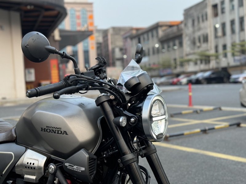 二手五羊本田鸷道 CB190SS