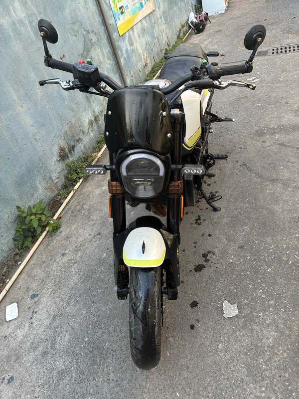 二手贝纳利幼狮 Leoncino 250