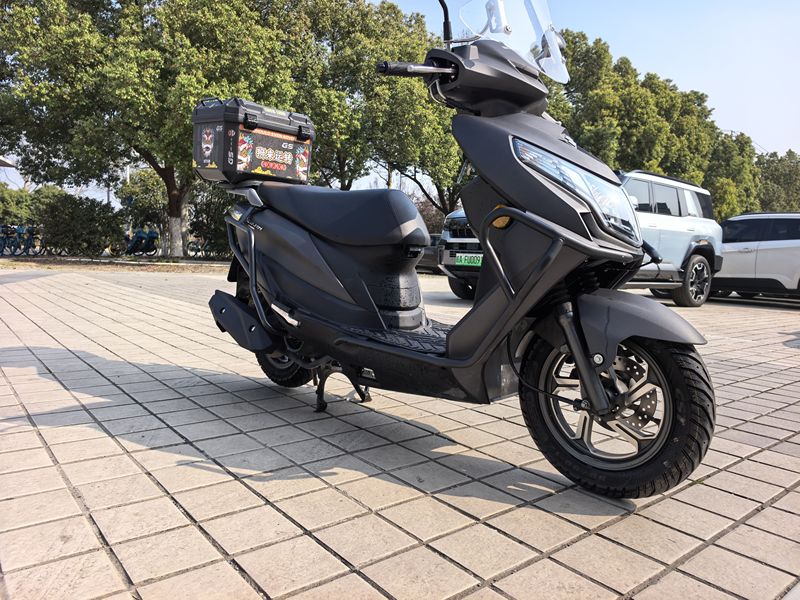 二手济南铃木优驿 UE125T