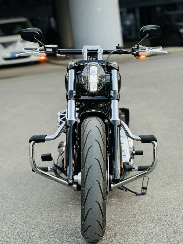 二手哈雷戴维森突破者 Breakout