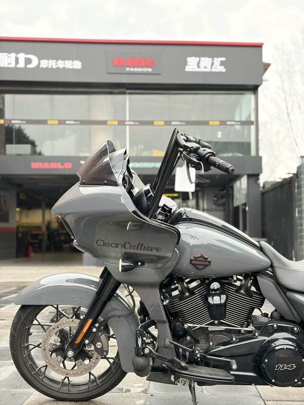 二手哈雷戴维森公路滑翔 Road Glide