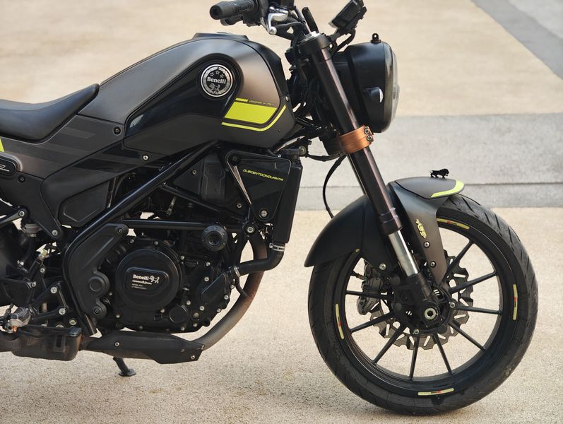 二手贝纳利幼狮 Leoncino 250