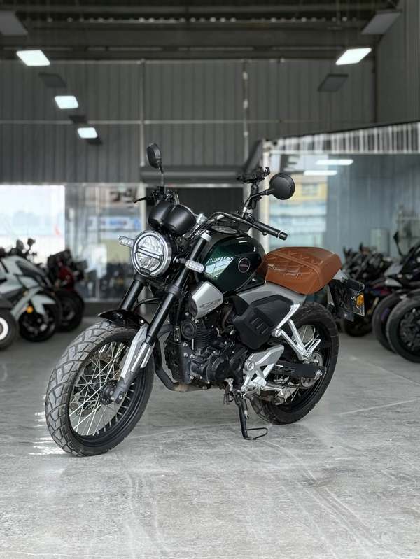 二手五羊本田鸷道 CB190SS