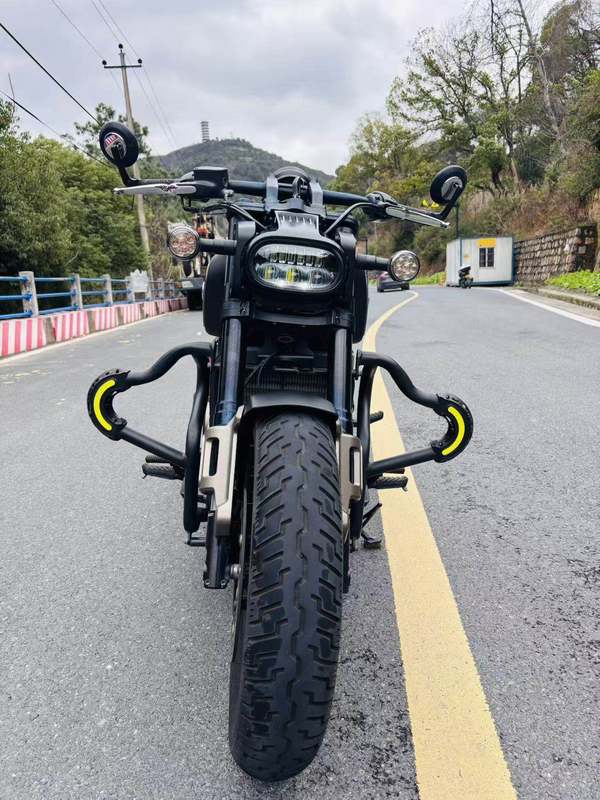 二手QJMOTOR闪600