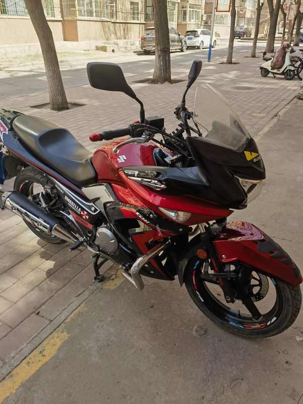 二手豪爵铃木骊驰 GW 250F