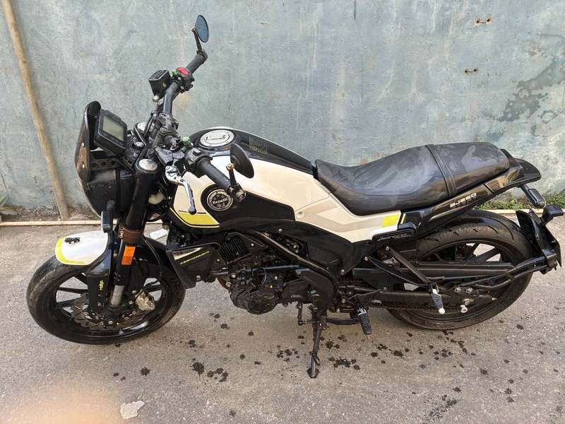 二手贝纳利幼狮 Leoncino 250