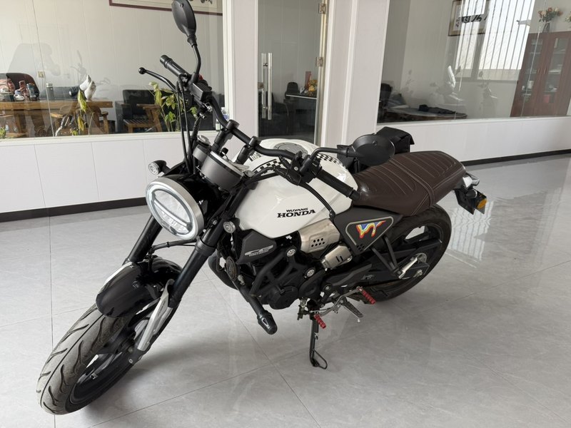 二手五羊本田鸷道 CB190SS