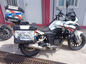 二手贝纳利金鹏 TRK251