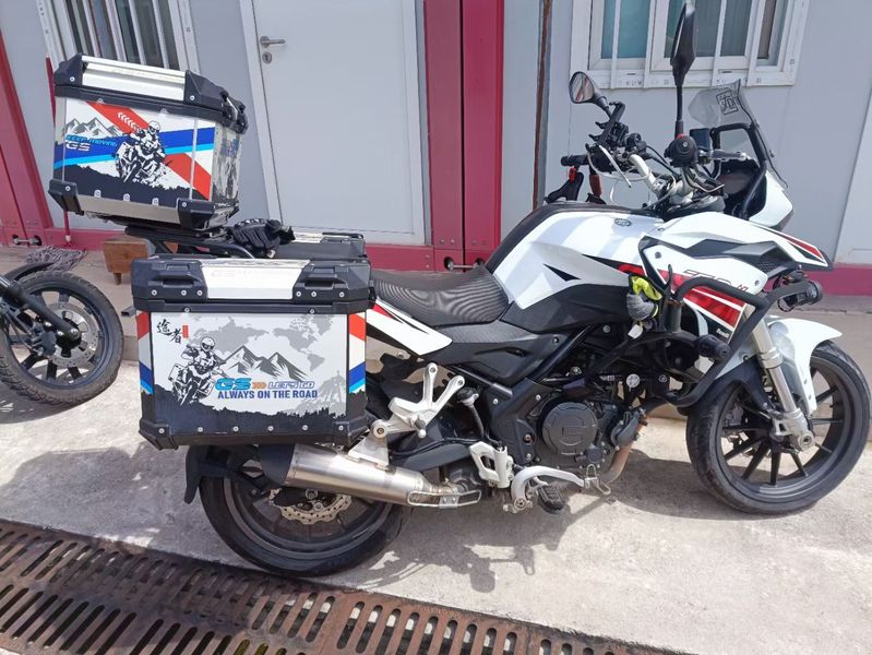 二手贝纳利金鹏 TRK251