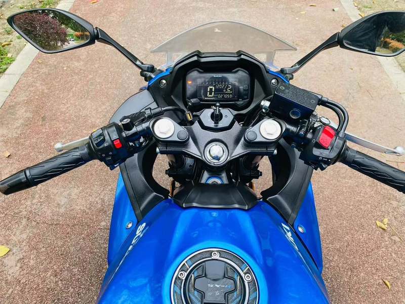 二手豪爵铃木GSX250R