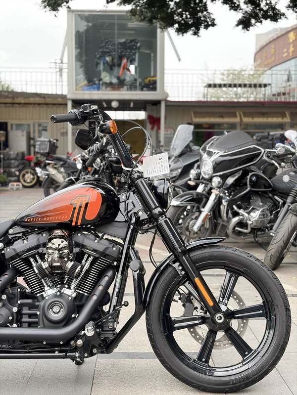 二手哈雷戴维森街霸 Street Bob