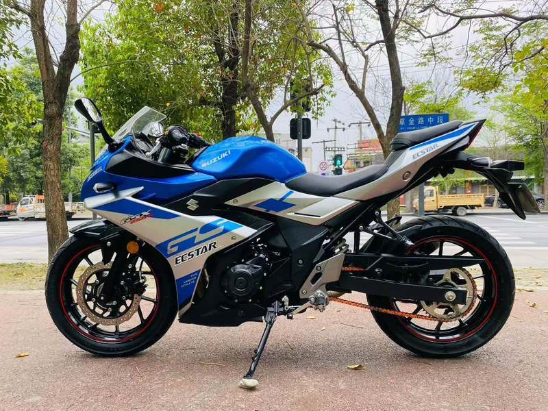 二手豪爵铃木GSX250R