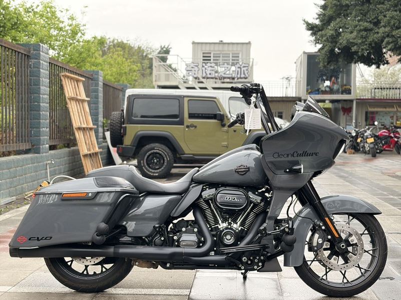 二手哈雷戴维森公路滑翔 Road Glide