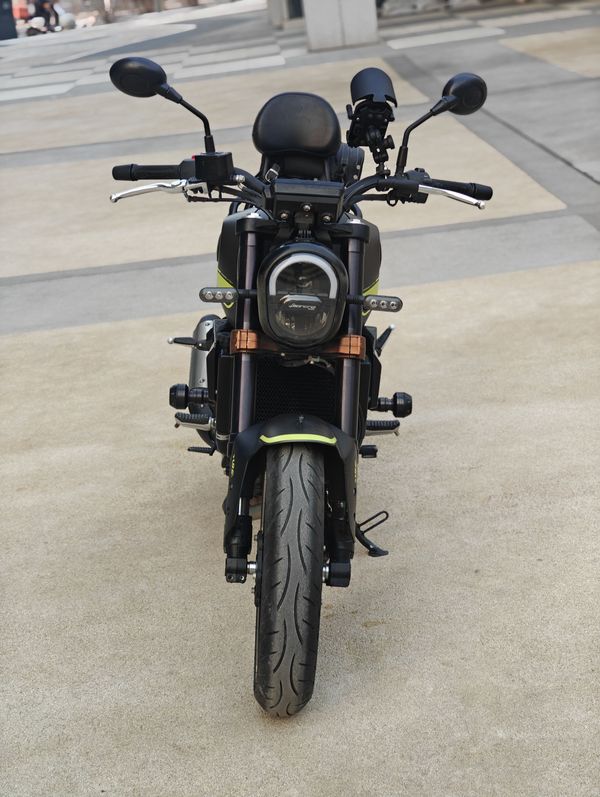 二手贝纳利幼狮 Leoncino 250