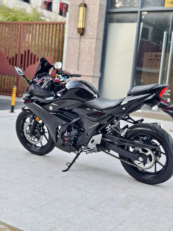 二手豪爵铃木GSX250R