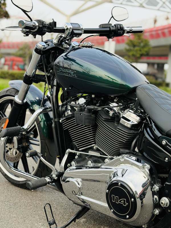 二手哈雷戴维森突破者 Breakout