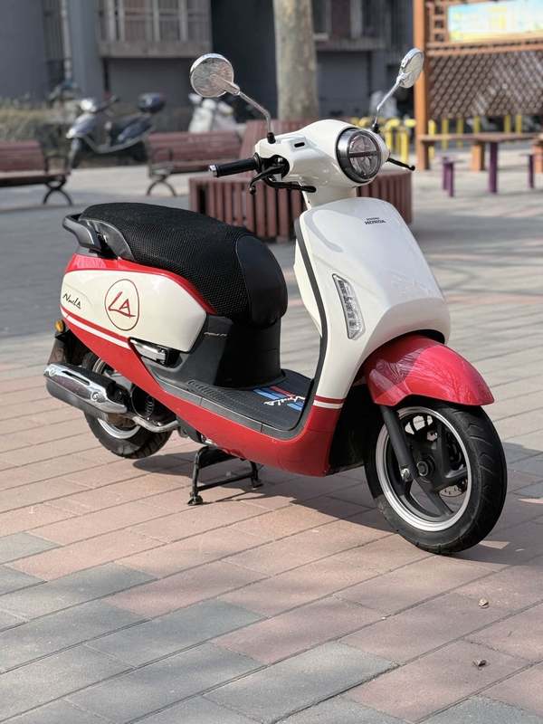 二手新大洲本田NS125LA