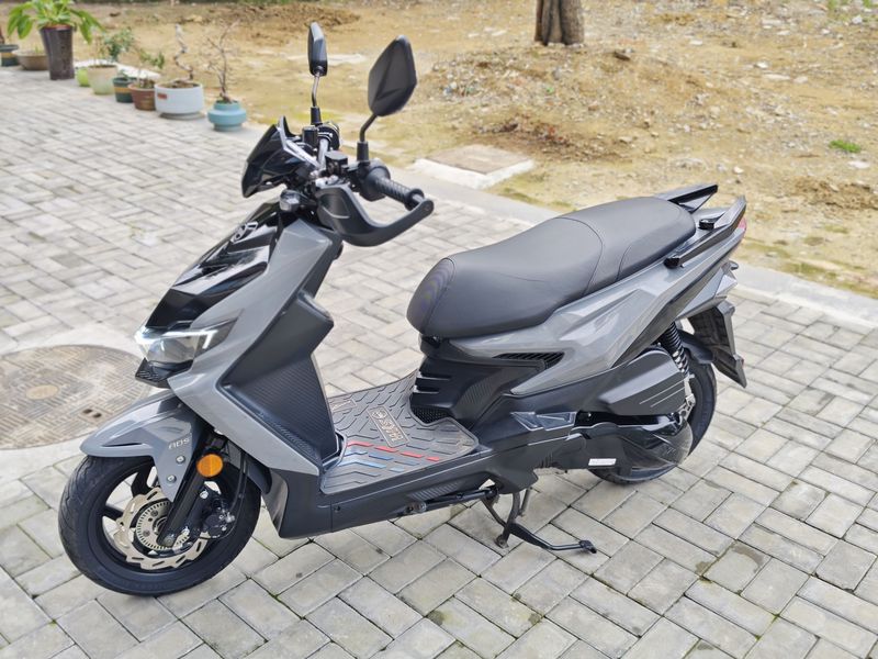 二手三阳小钢侠 CROX