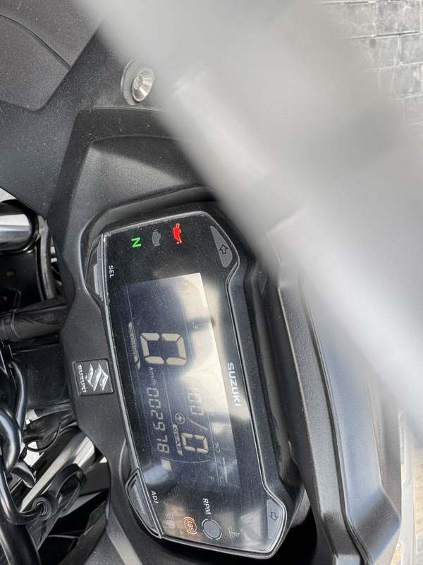 二手豪爵铃木GSX250R