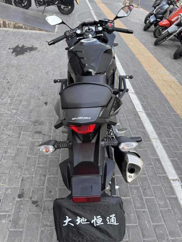 二手豪爵铃木GSX250R