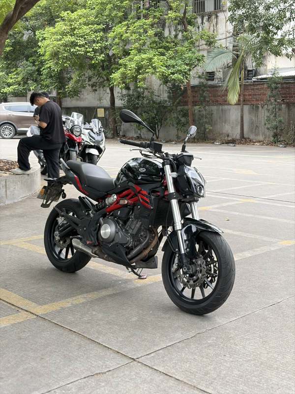 二手贝纳利蓝宝龙 BN302S