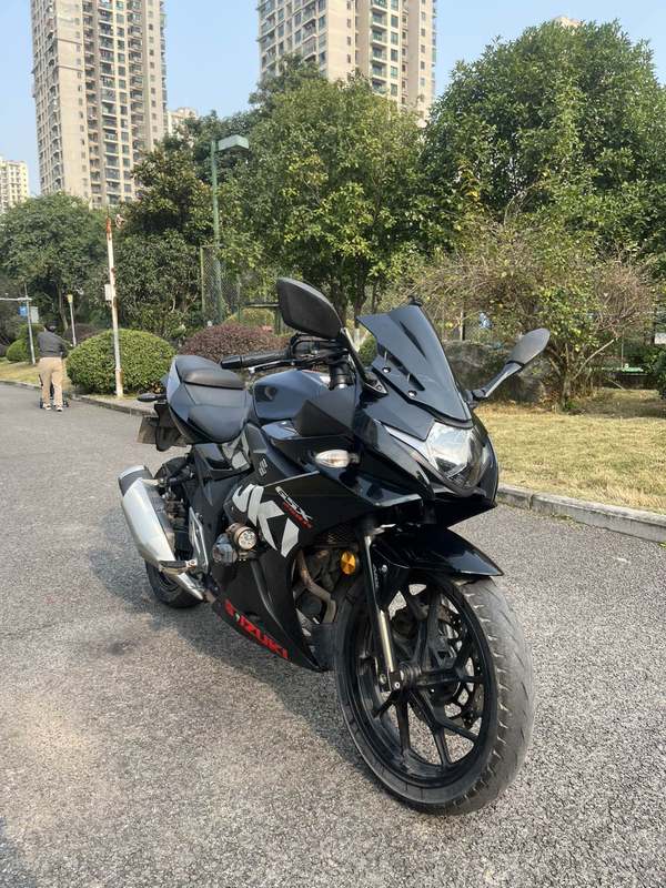 二手豪爵铃木GSX250R