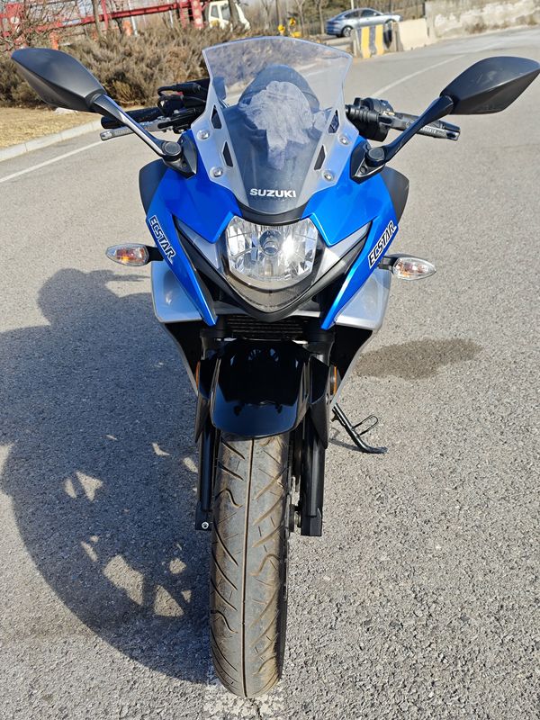 二手豪爵铃木GSX250R
