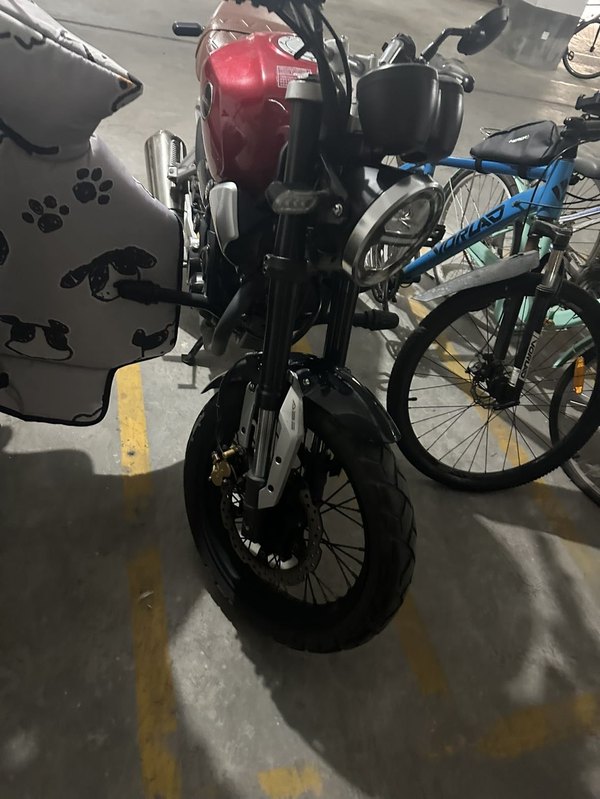 二手五羊本田鸷道 CB190SS