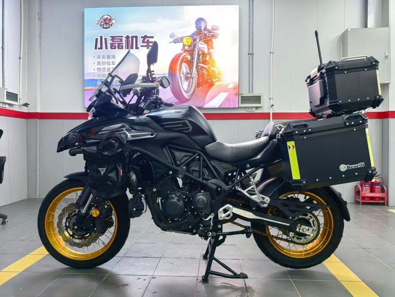 二手贝纳利TRK552