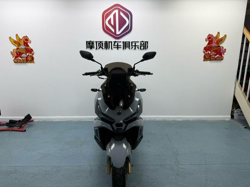 二手三阳哈士奇 Husky ADV150