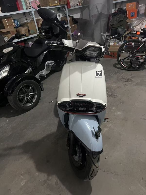 二手维多利亚Sixties 250Si