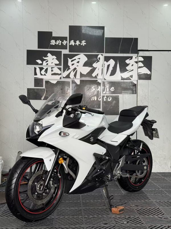 二手豪爵铃木GSX250R