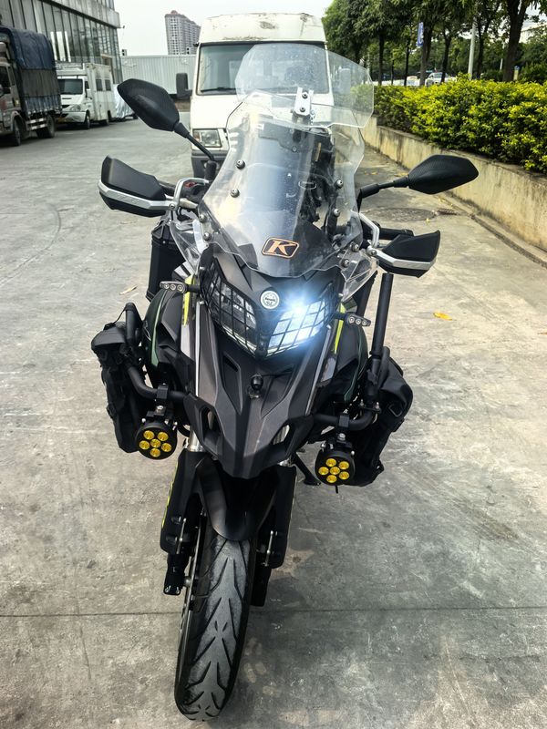 二手贝纳利金鹏 TRK502