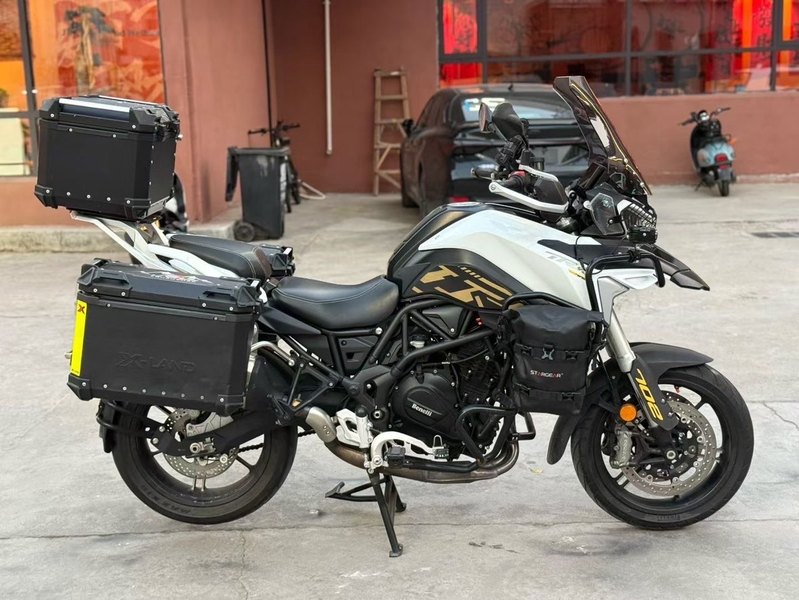 二手贝纳利TRK702