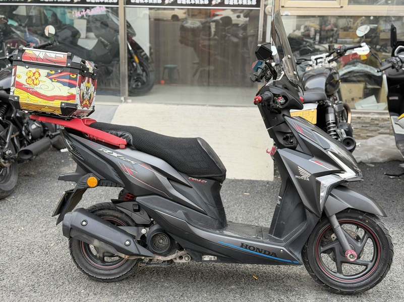 二手新大洲本田裂行 RX125Fi