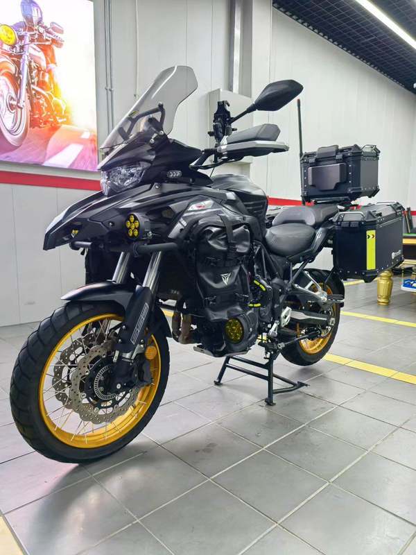 二手贝纳利TRK552