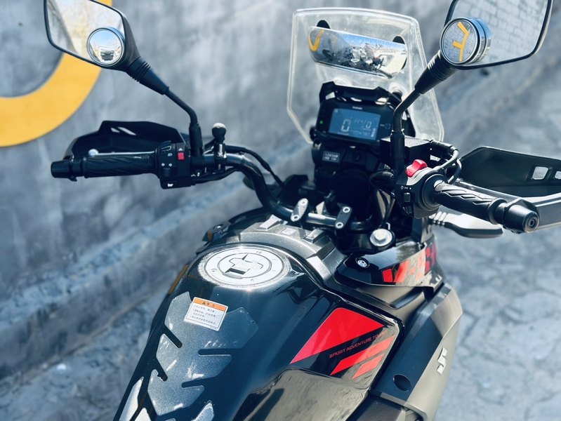 二手豪爵铃木DL250