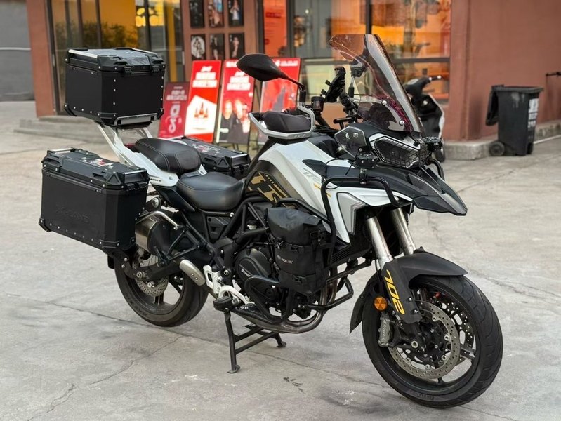 二手贝纳利TRK702