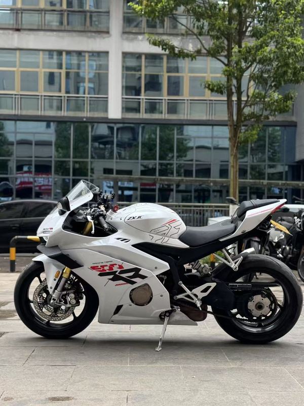 二手张雪机车500RR