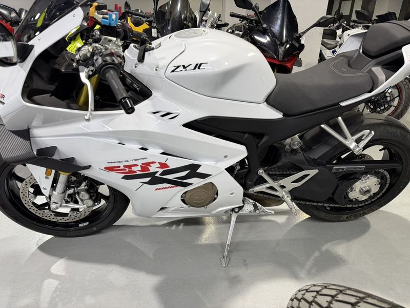 二手张雪机车500RR