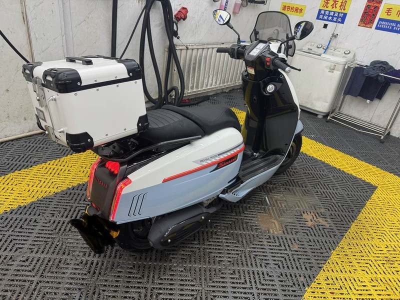 二手维多利亚Sixties 250Si