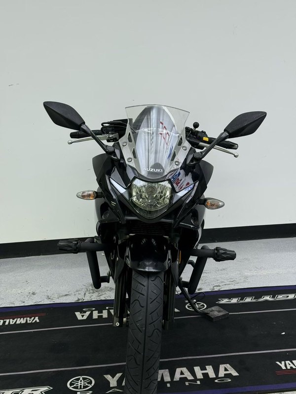 二手豪爵铃木GSX250R